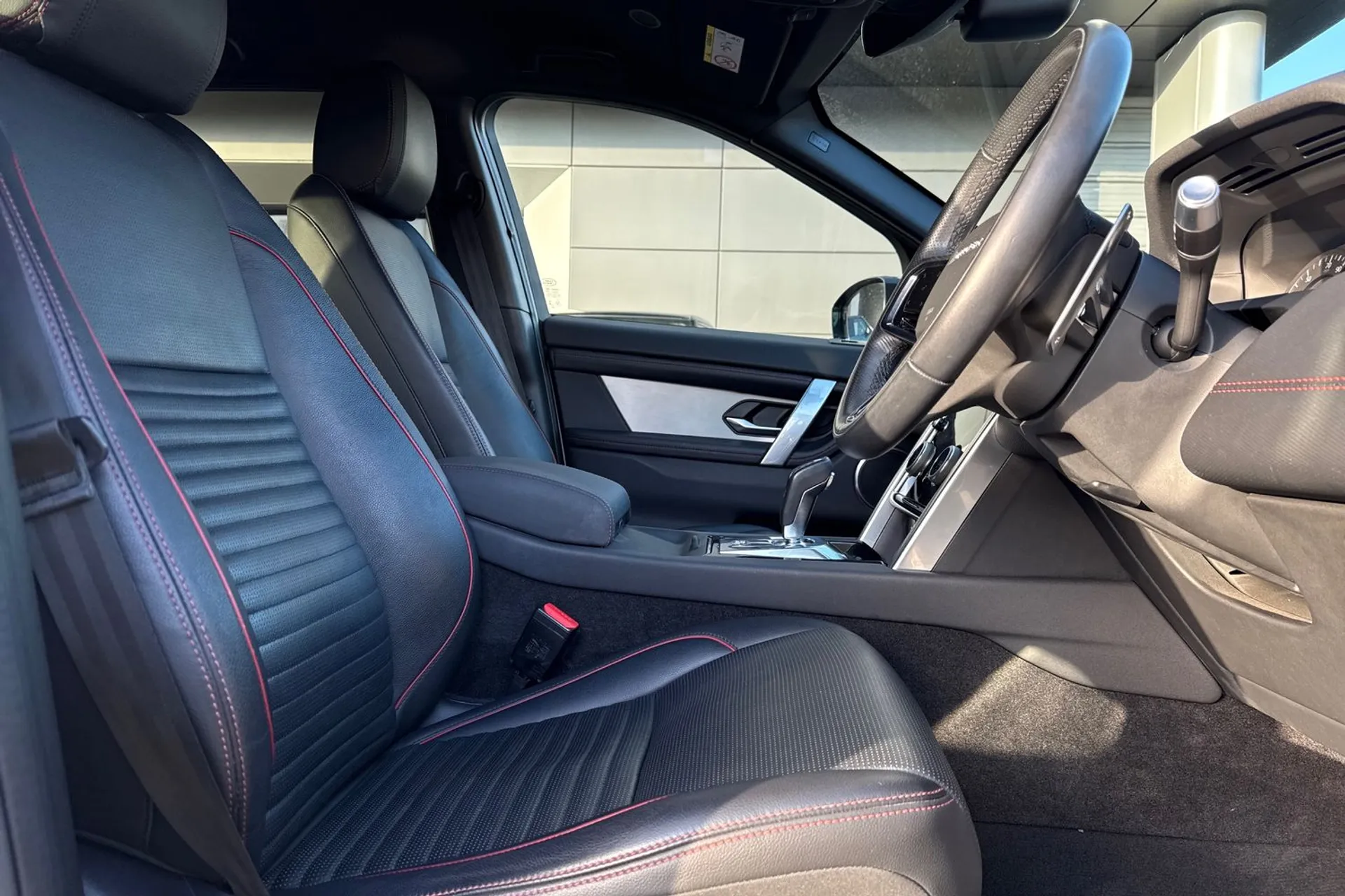 LAND ROVER DISCOVERY SPORT thumbnail image number 17