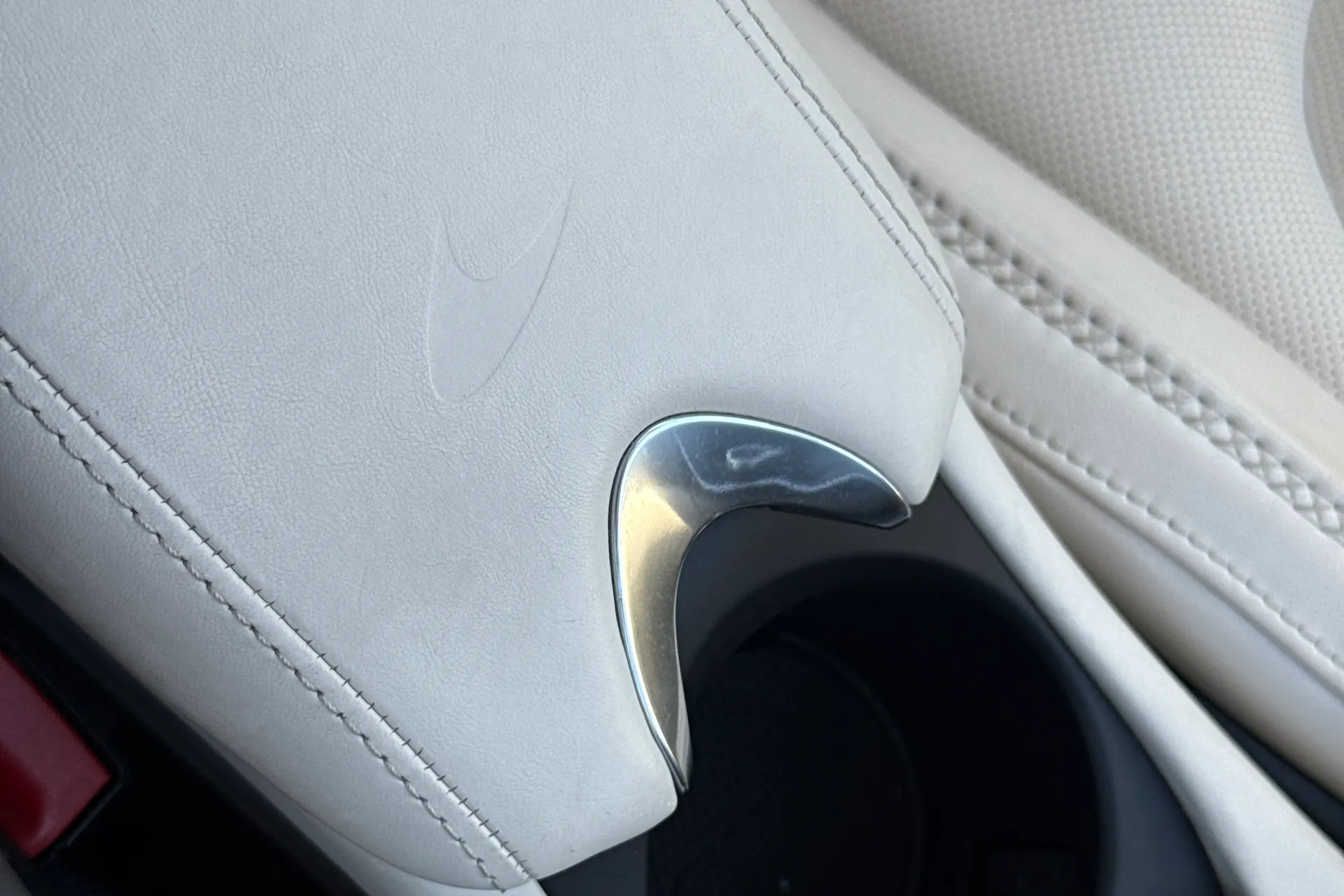 McLaren GT thumbnail image number 29