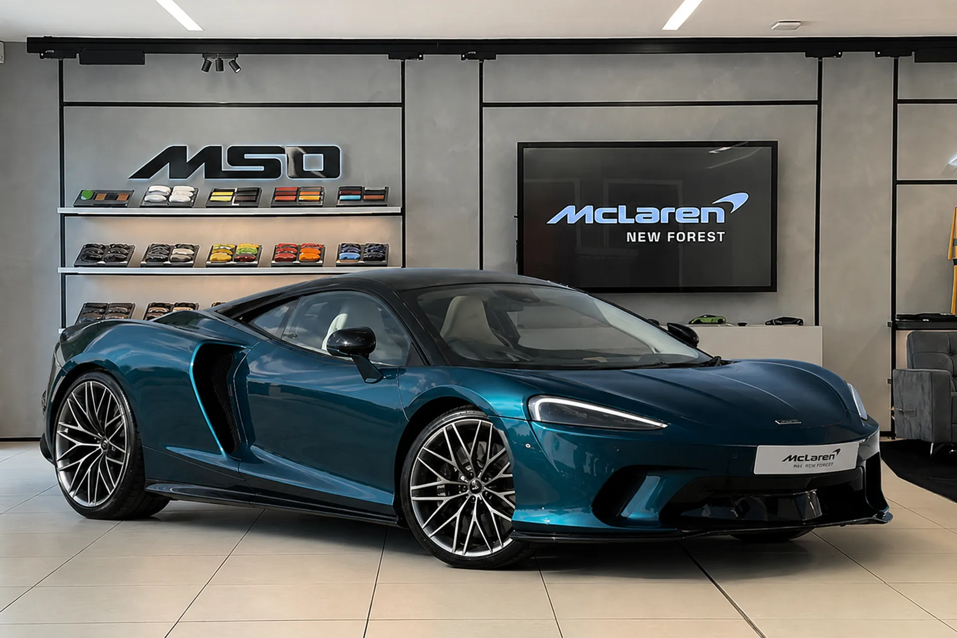 McLaren GT focused image