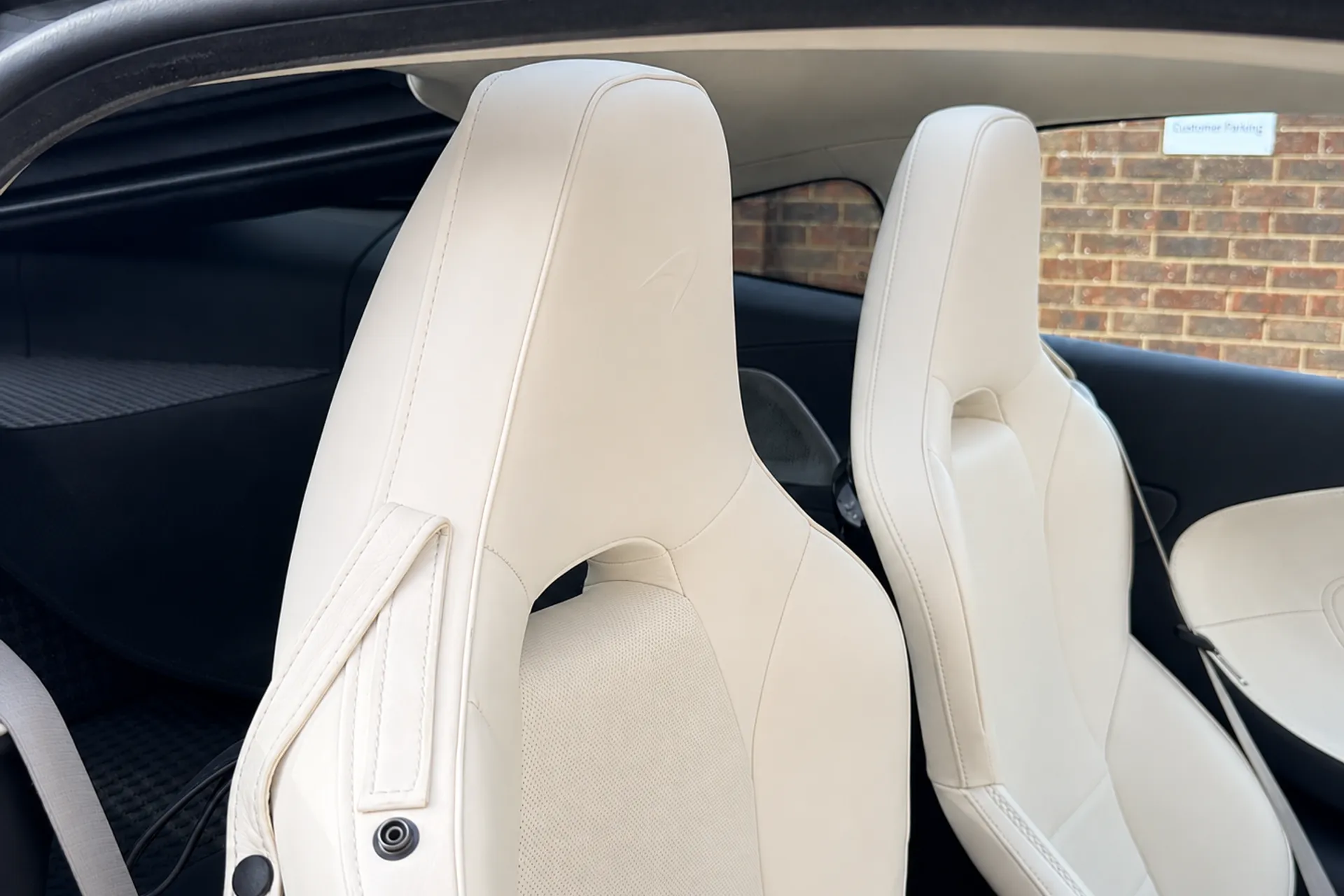 McLaren GT thumbnail image number 6