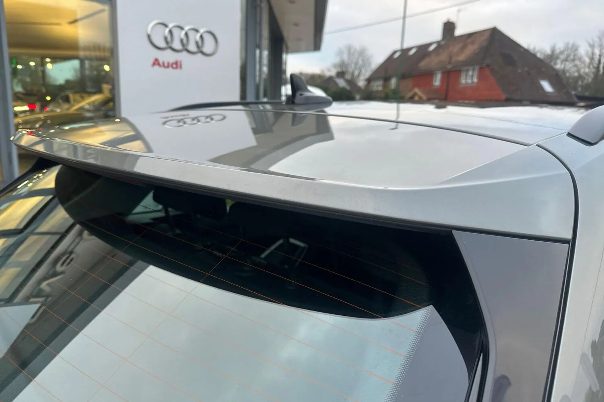 Audi Q3 thumbnail image number 18