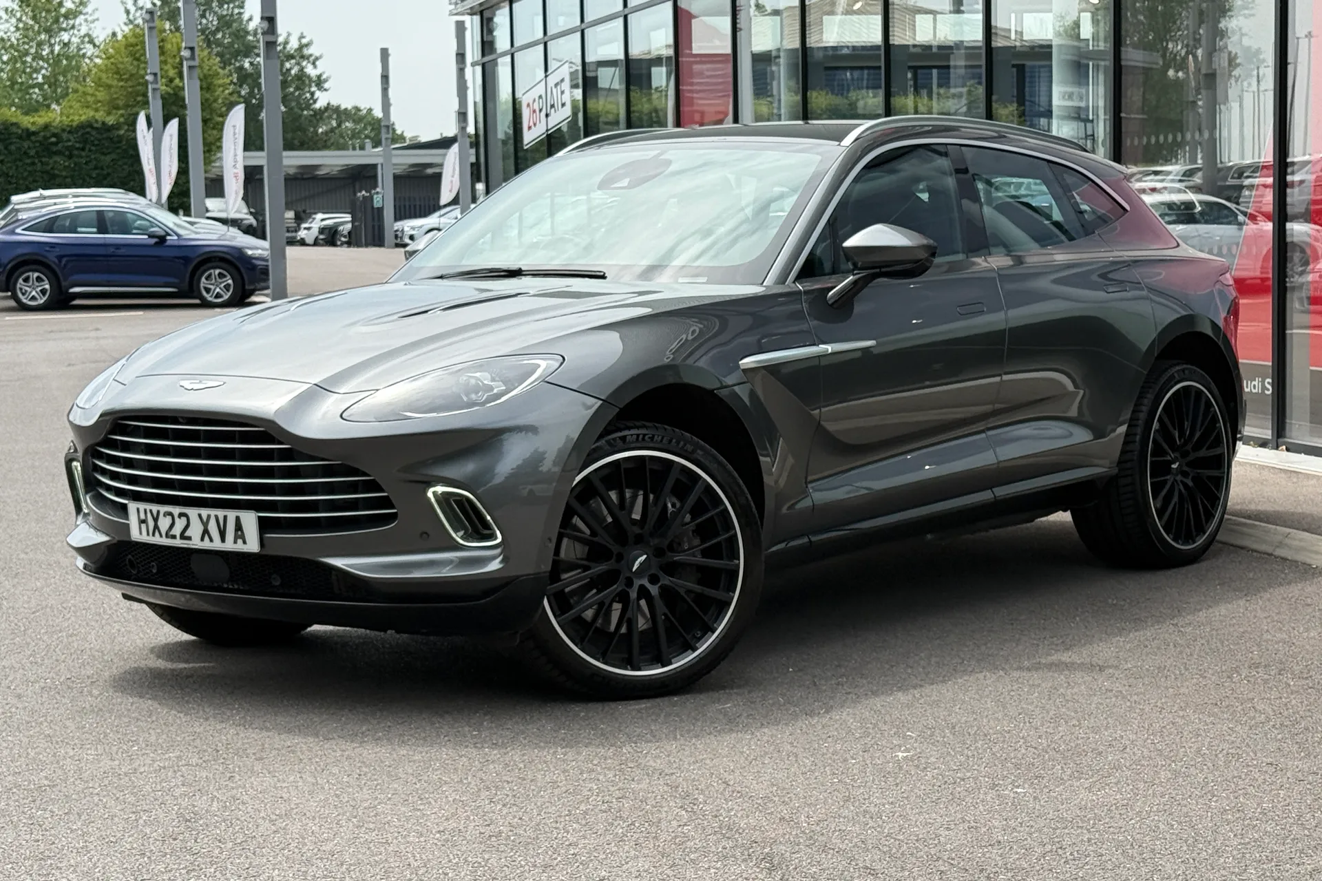 Aston Martin DBX thumbnail image number 19