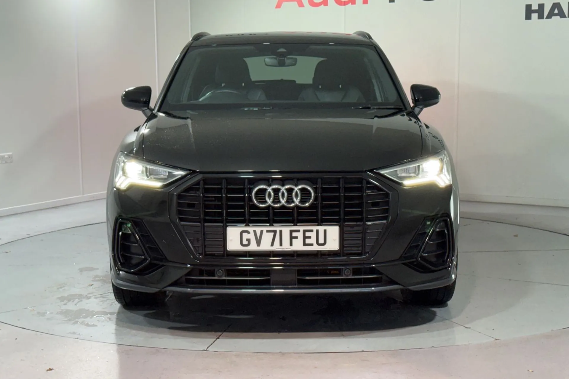 Audi Q3 thumbnail image number 8