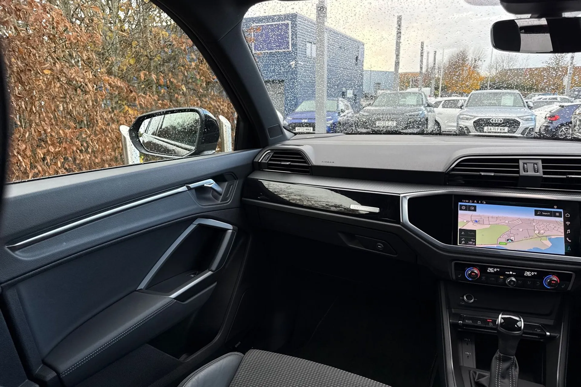 Audi Q3 thumbnail image number 43