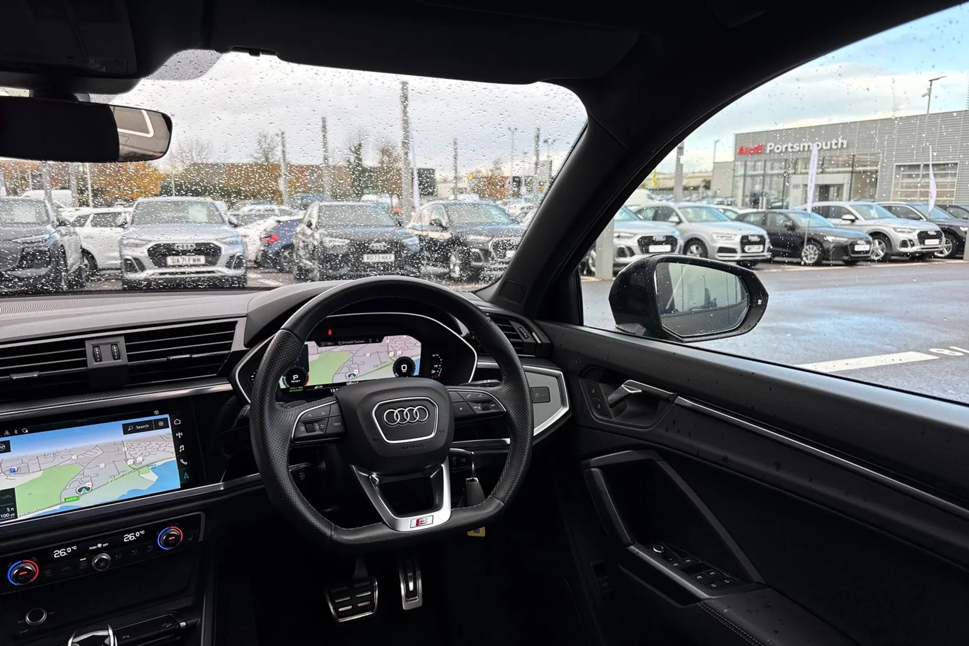 Audi Q3 thumbnail image number 44