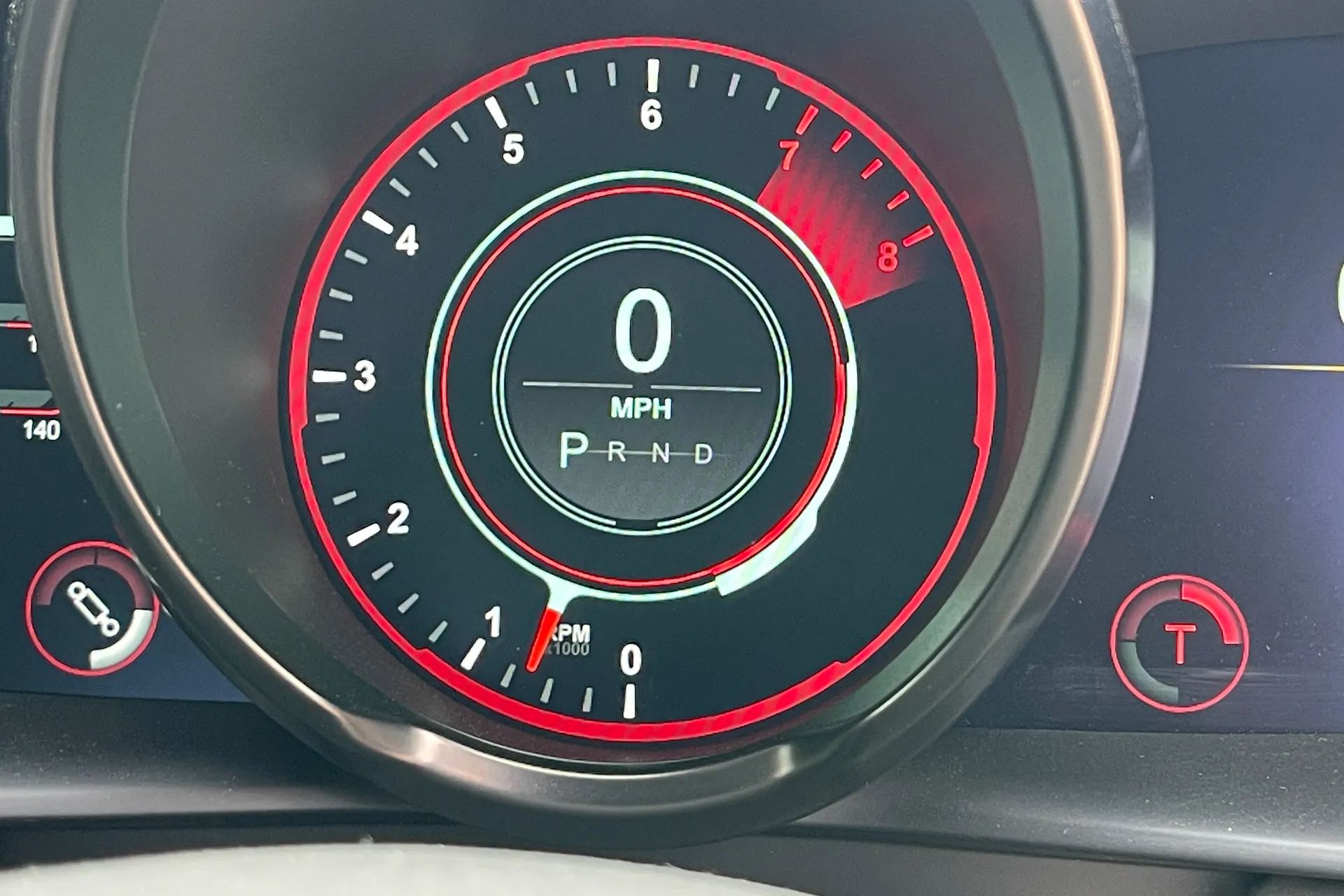 Aston Martin VANTAGE V12 AUTO thumbnail image number 69