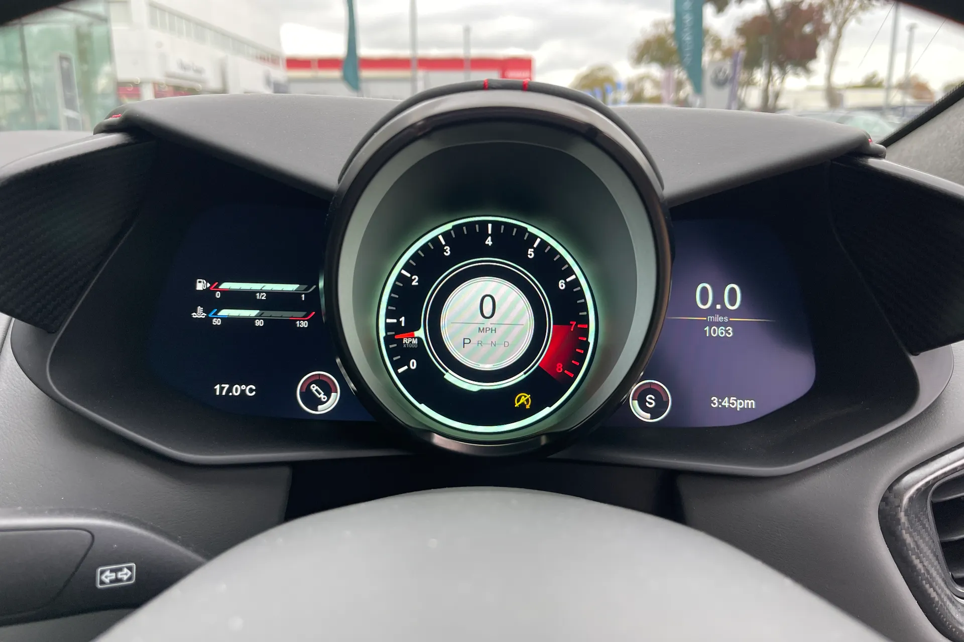 Aston Martin VANTAGE V12 AUTO thumbnail image number 6