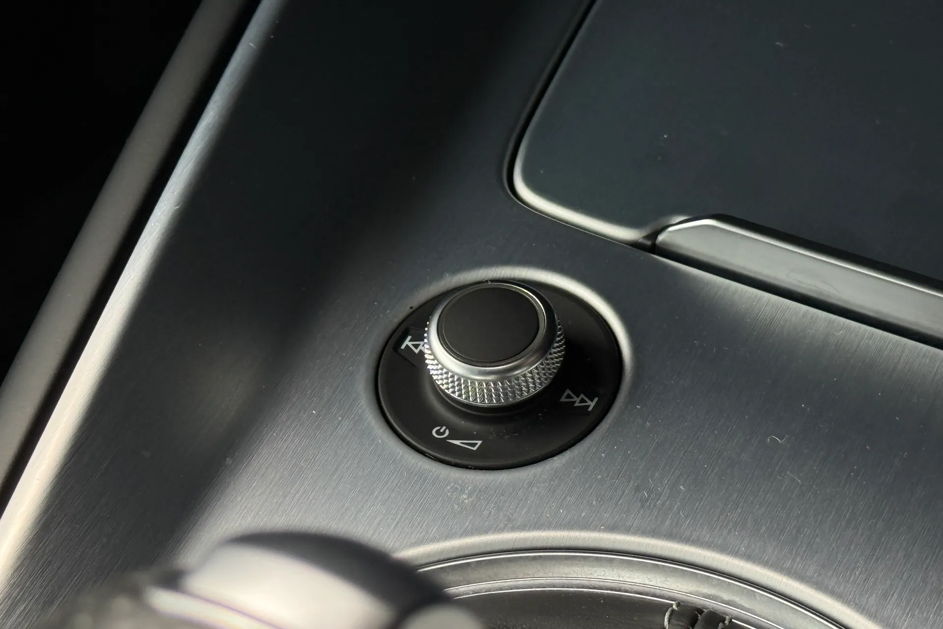 Audi TT thumbnail image number 20