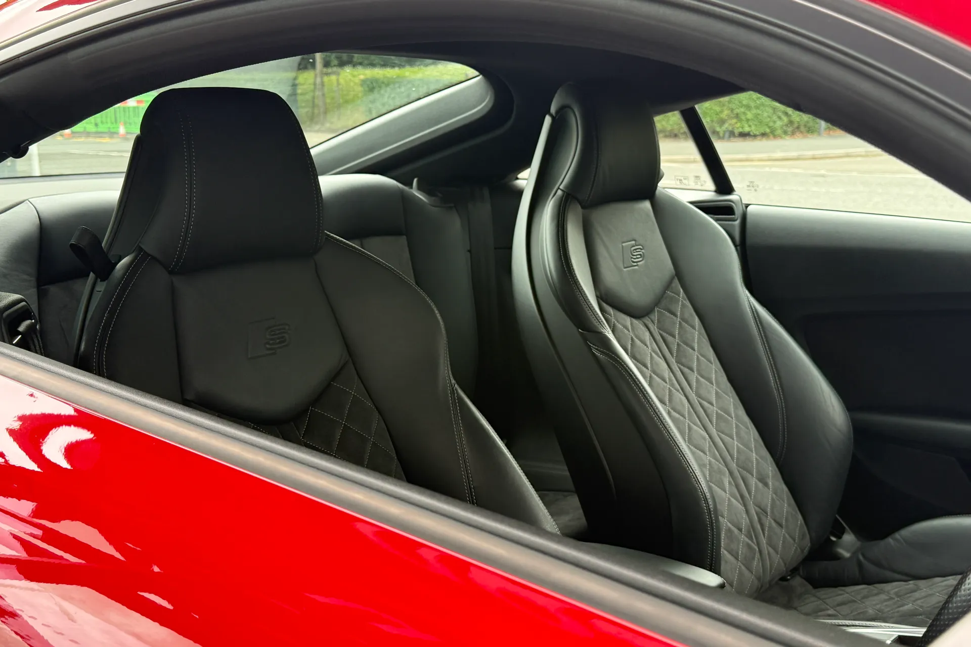 Audi TT thumbnail image number 37