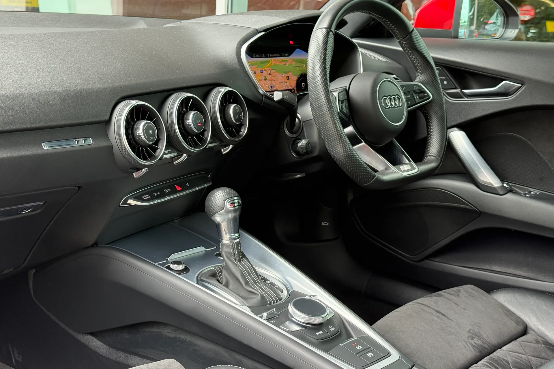 Audi TT thumbnail image number 52