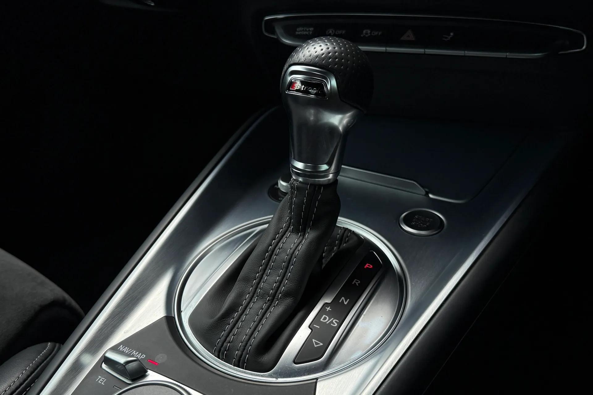 Audi TT thumbnail image number 23