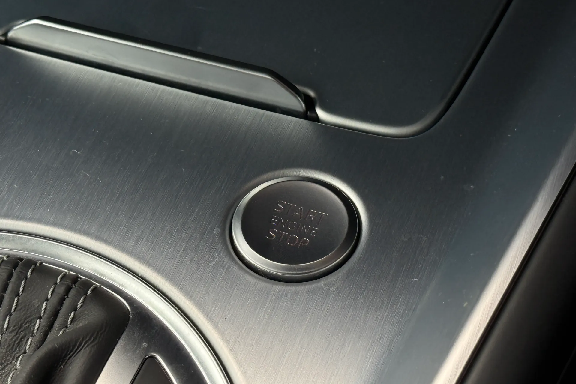 Audi TT thumbnail image number 21