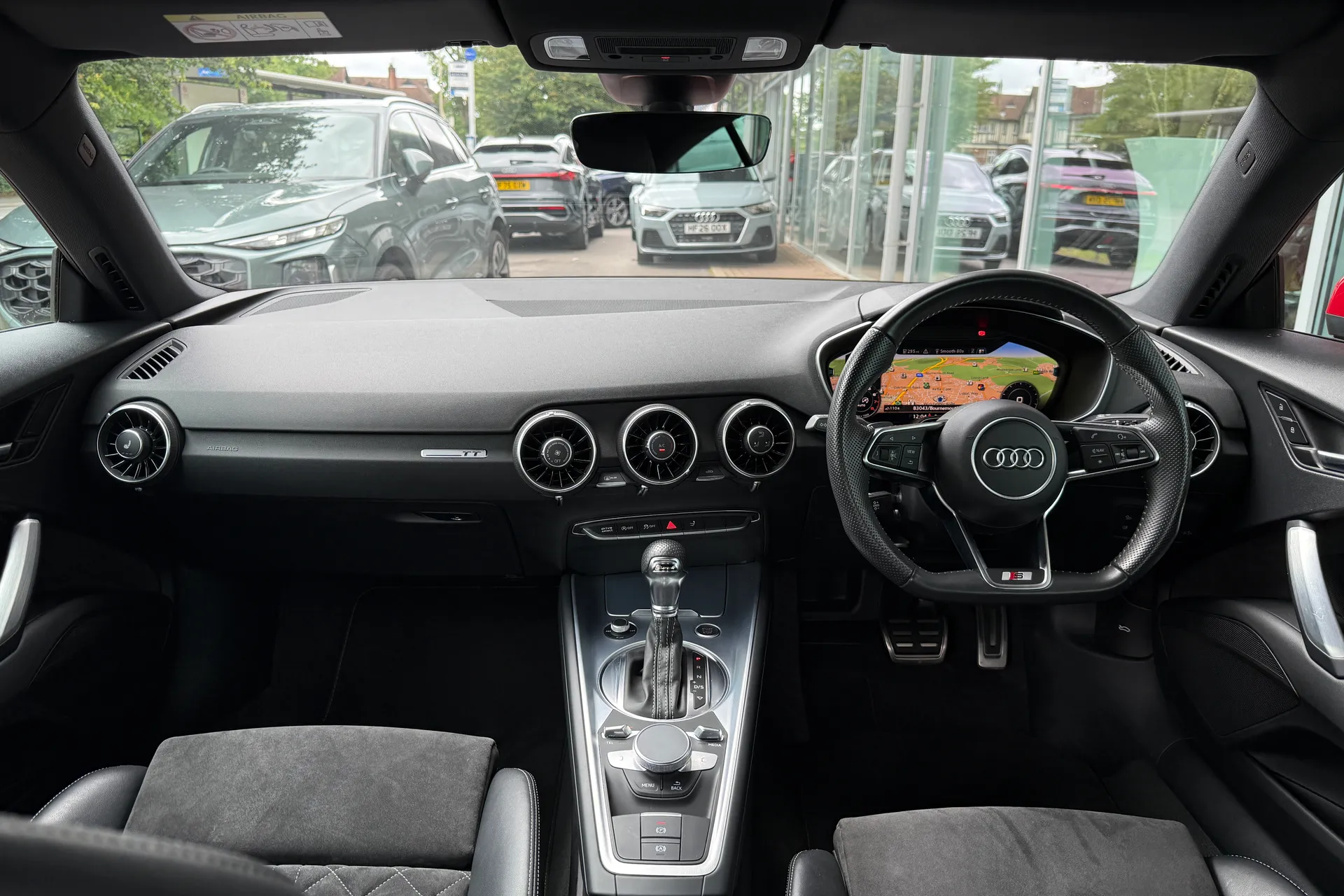 Audi TT thumbnail image number 3