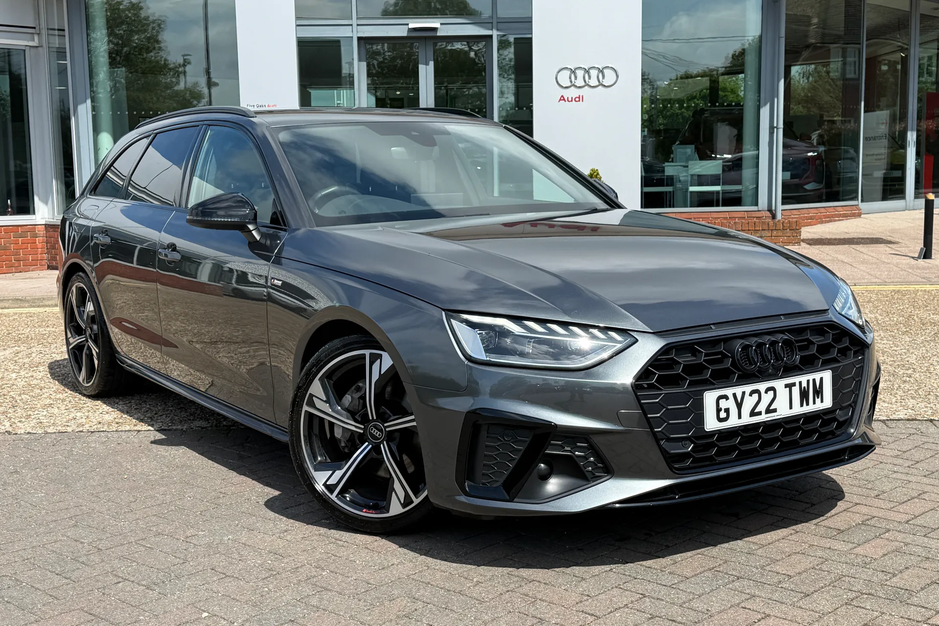 Audi A4 thumbnail image number 26