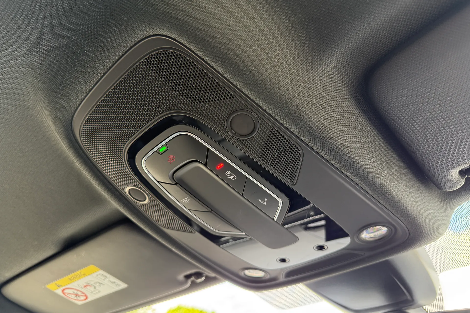 Audi A4 thumbnail image number 22