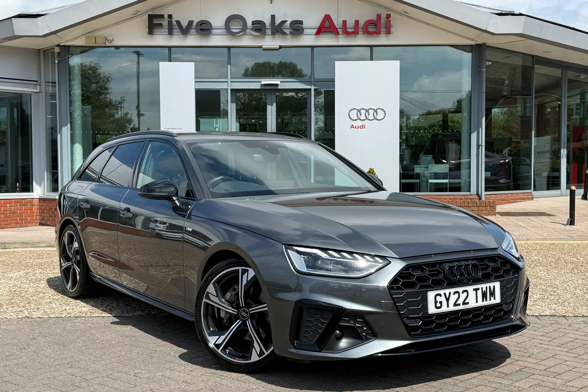 2022 AUDI A4 2.0 TFSI 40 BLACK EDITION ESTATE 5DR PETROL S TRONIC EURO 6... photo