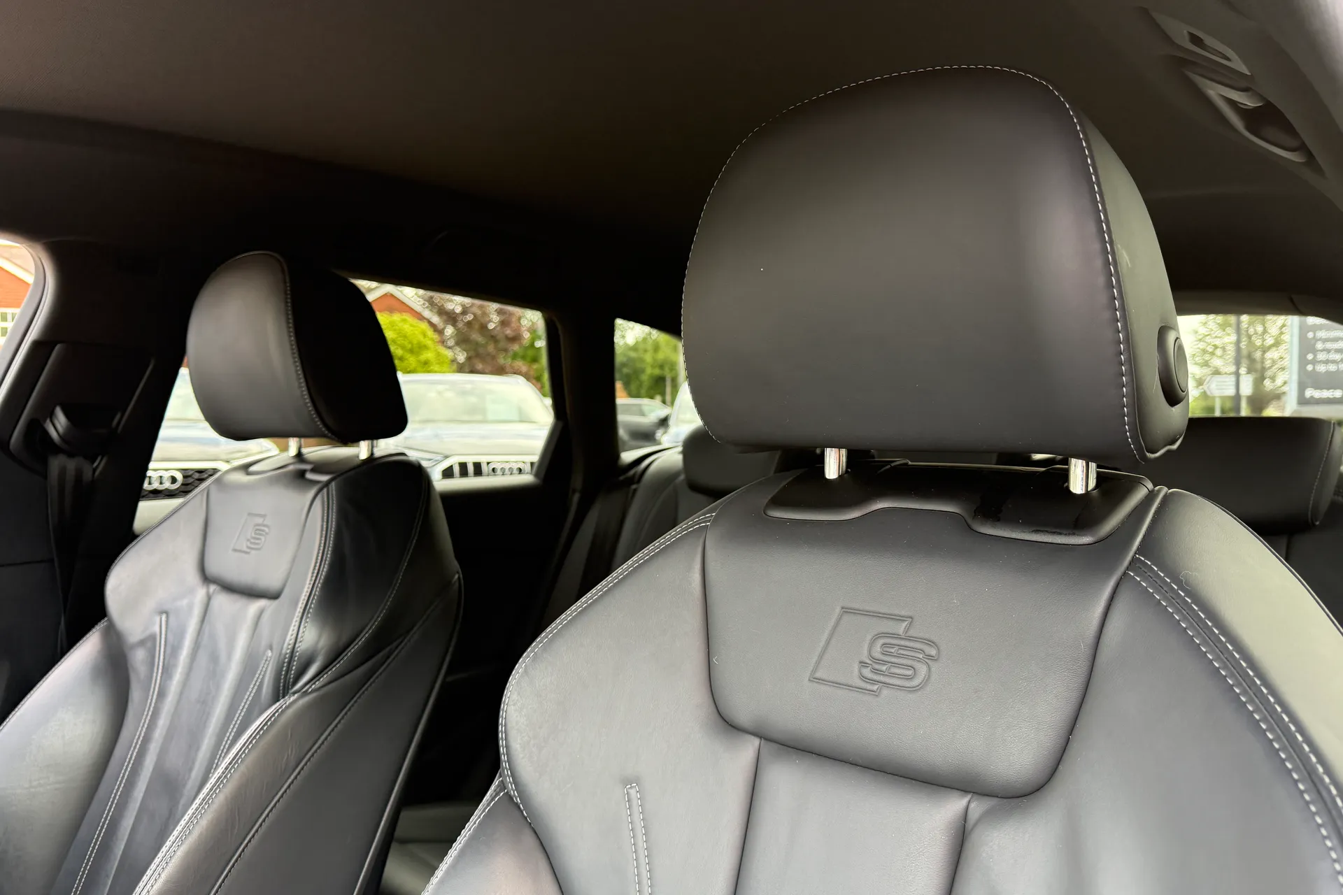 Audi A4 thumbnail image number 33