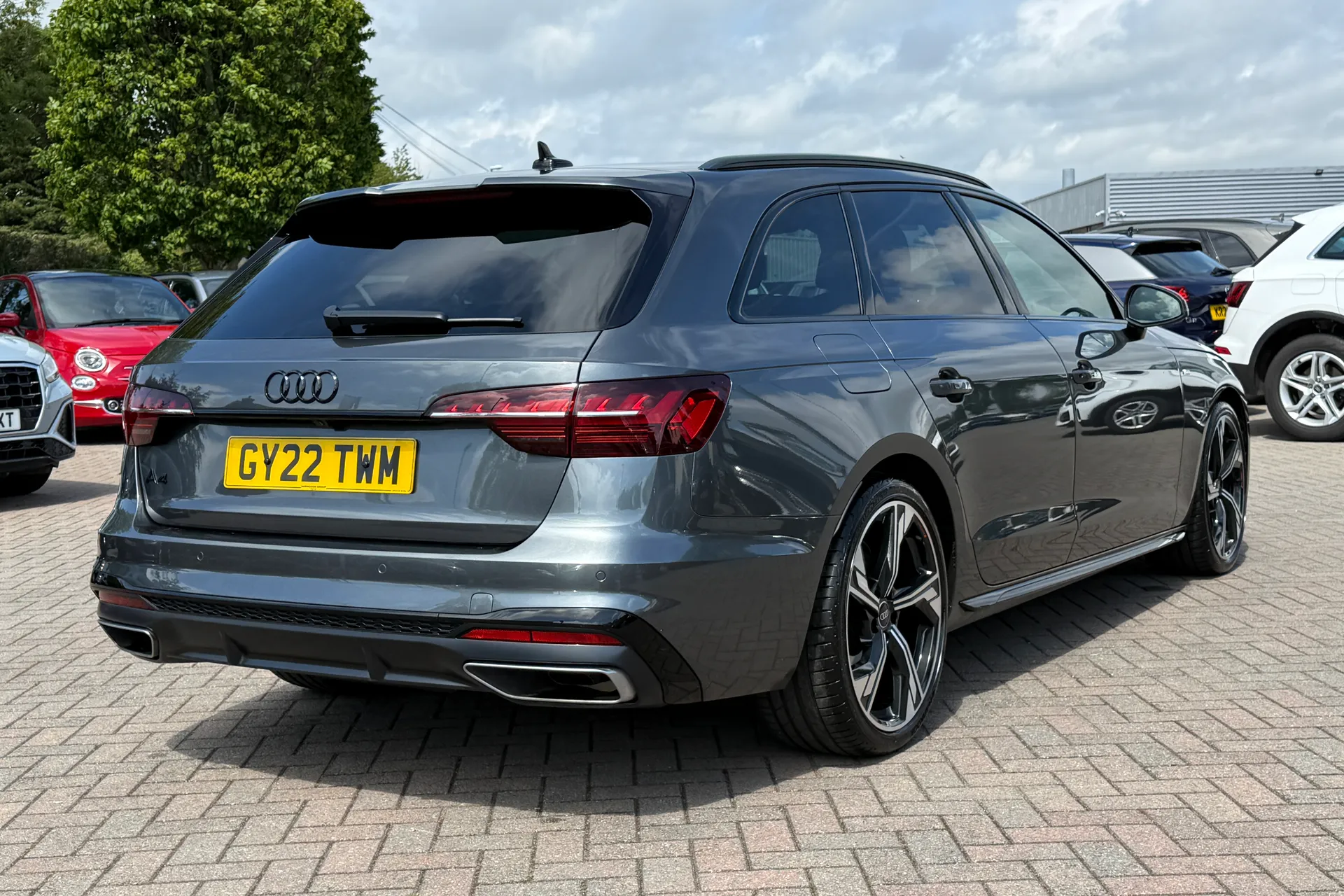Audi A4 thumbnail image number 34