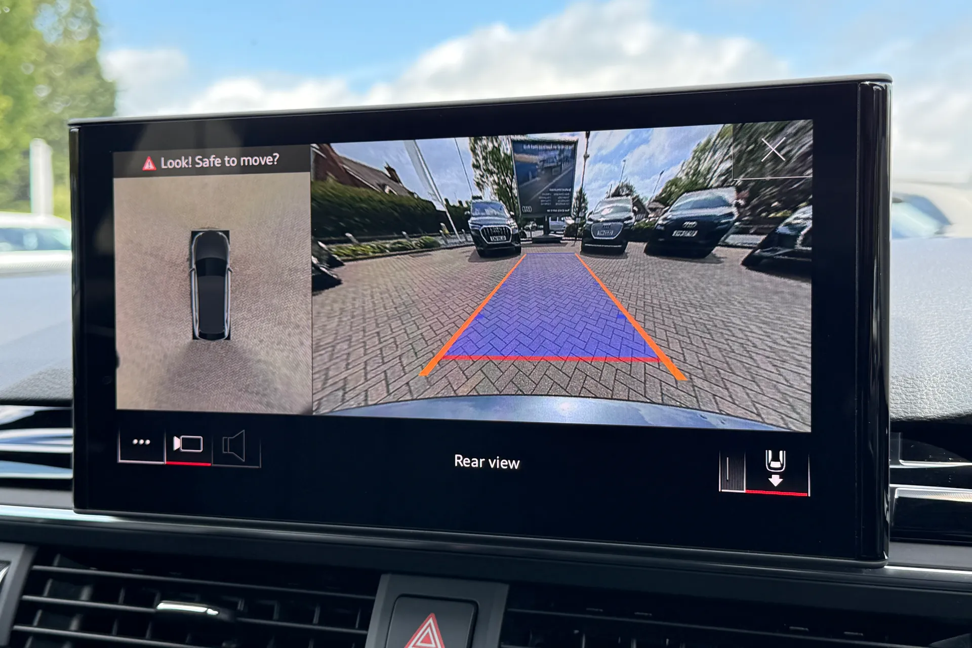 Audi A4 thumbnail image number 4