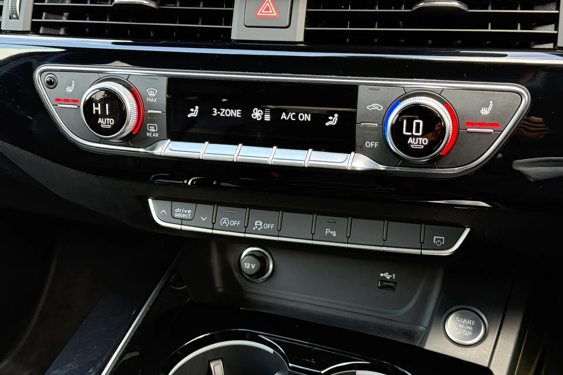 Audi A4 thumbnail image number 18