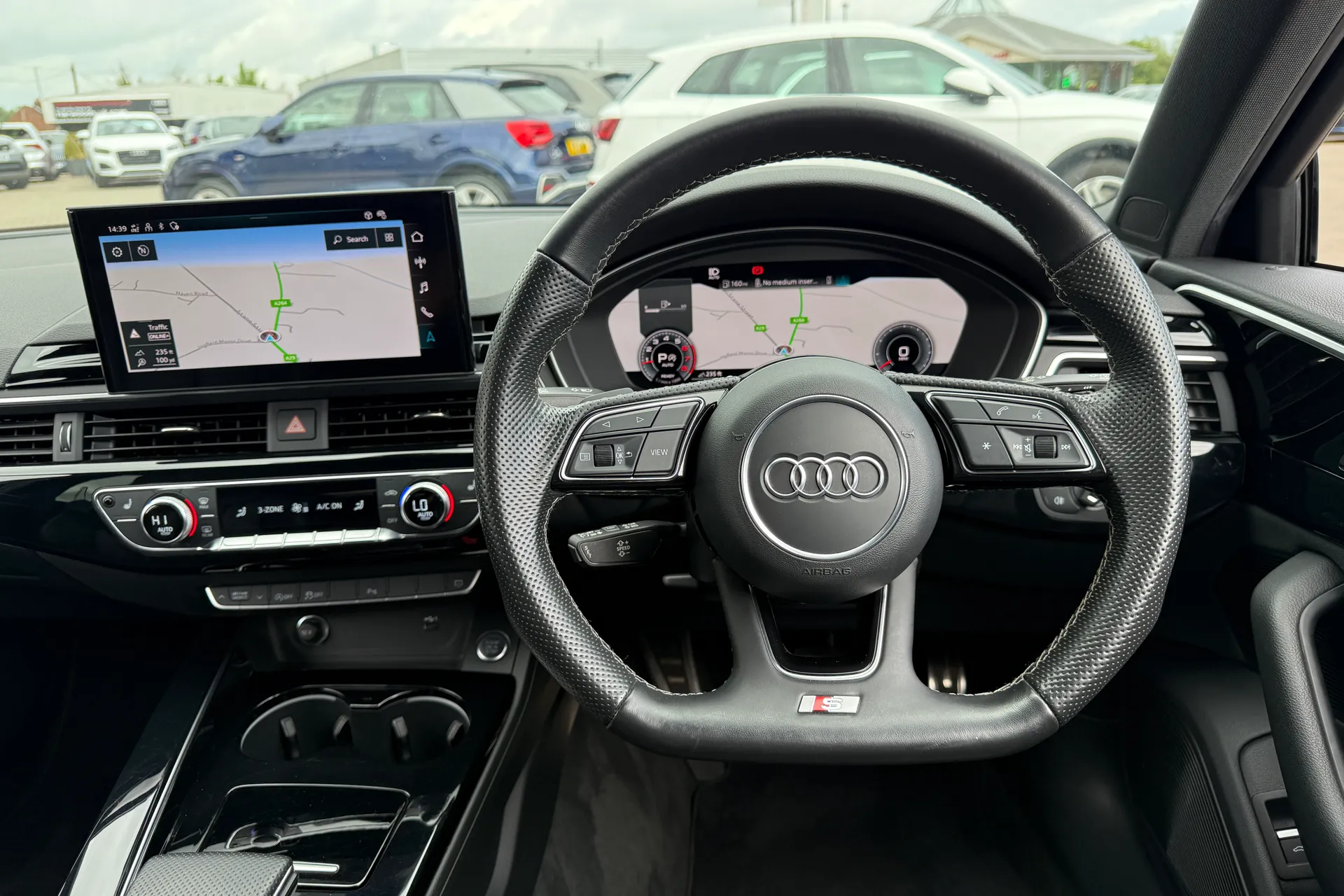 Audi A4 thumbnail image number 6