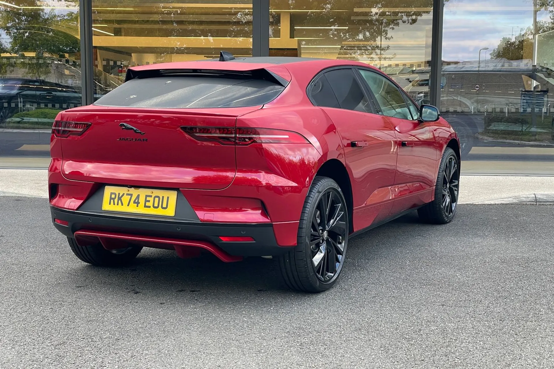 Jaguar I-PACE thumbnail image number 7