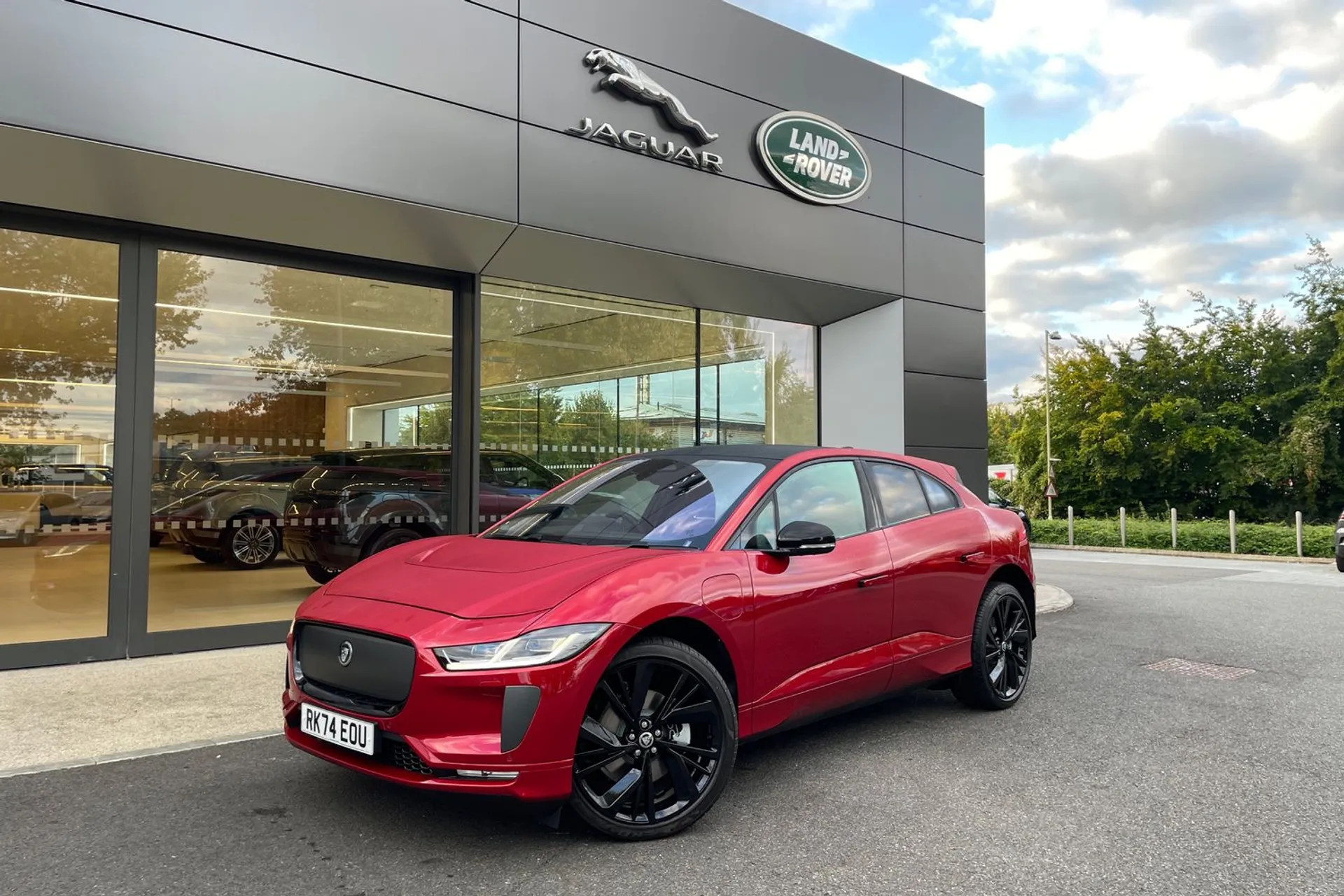 Jaguar I-PACE thumbnail image number 30