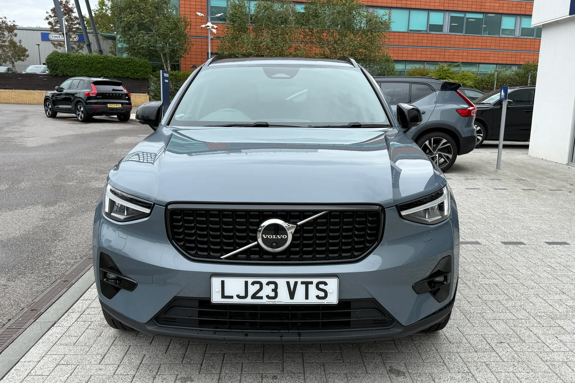 Volvo XC40 thumbnail image number 14