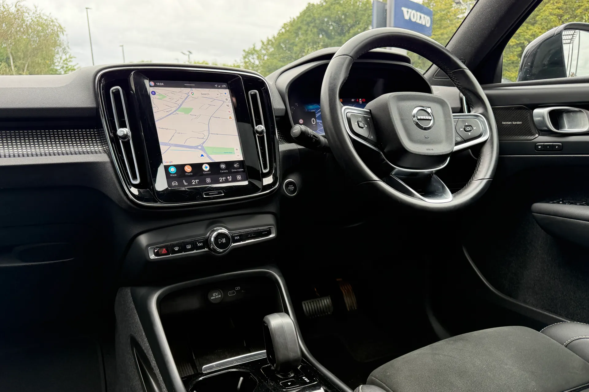 Volvo XC40 thumbnail image number 34