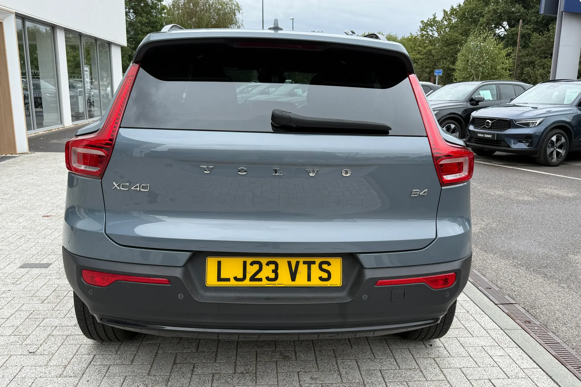 Volvo XC40 thumbnail image number 10