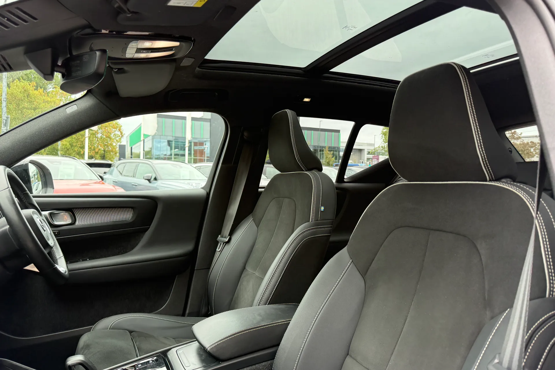 Volvo XC40 thumbnail image number 28