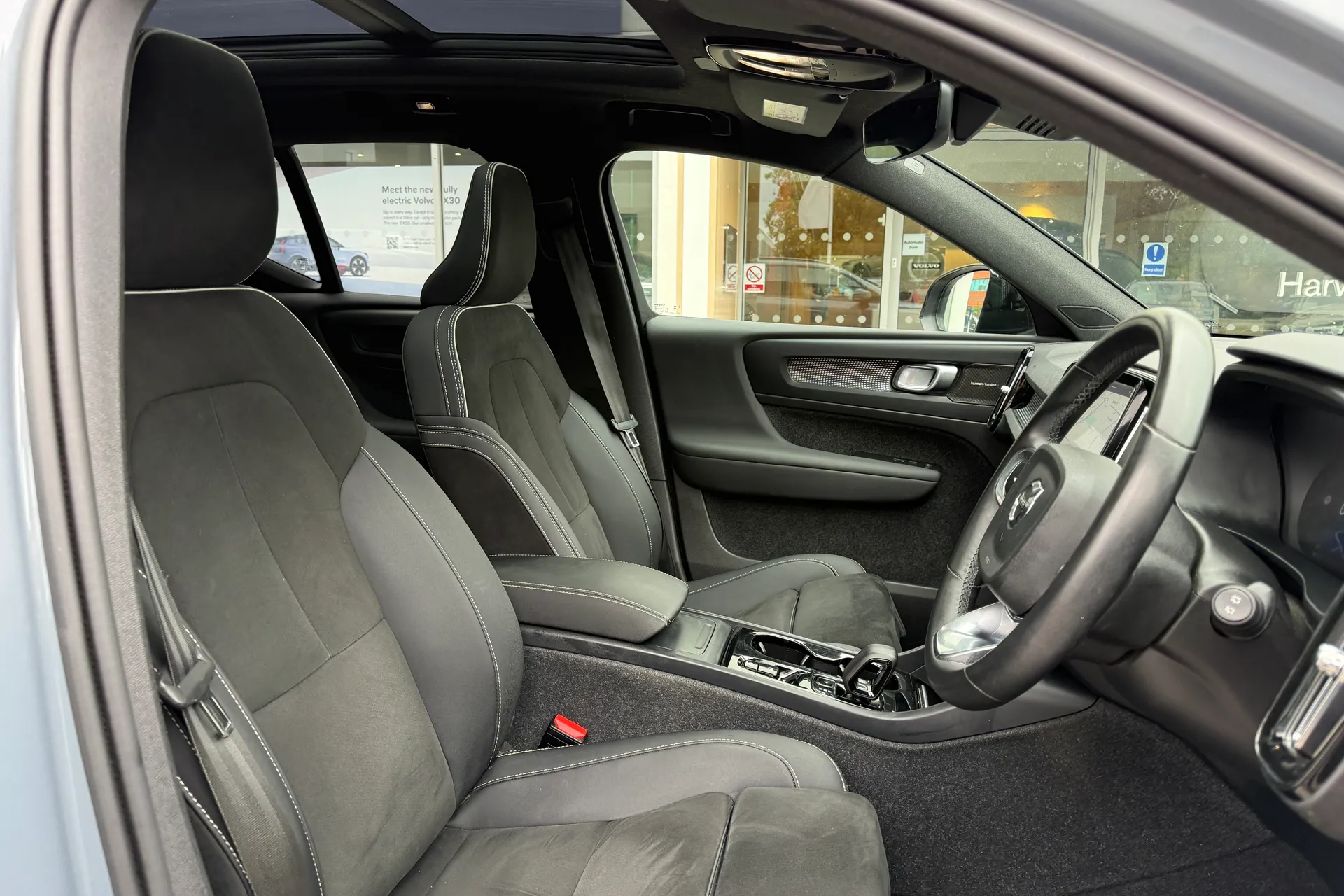 Volvo XC40 thumbnail image number 26