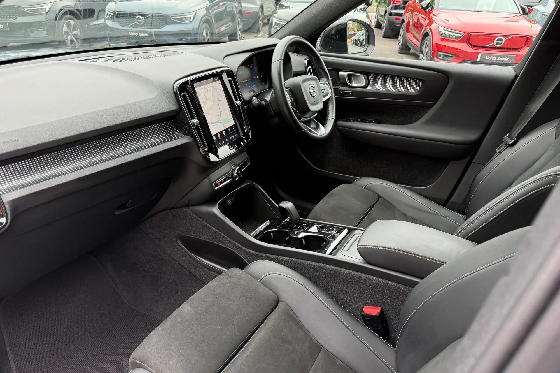 Volvo XC40 thumbnail image number 27