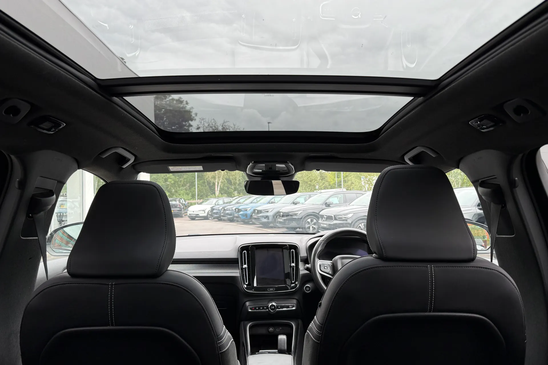Volvo XC40 thumbnail image number 7