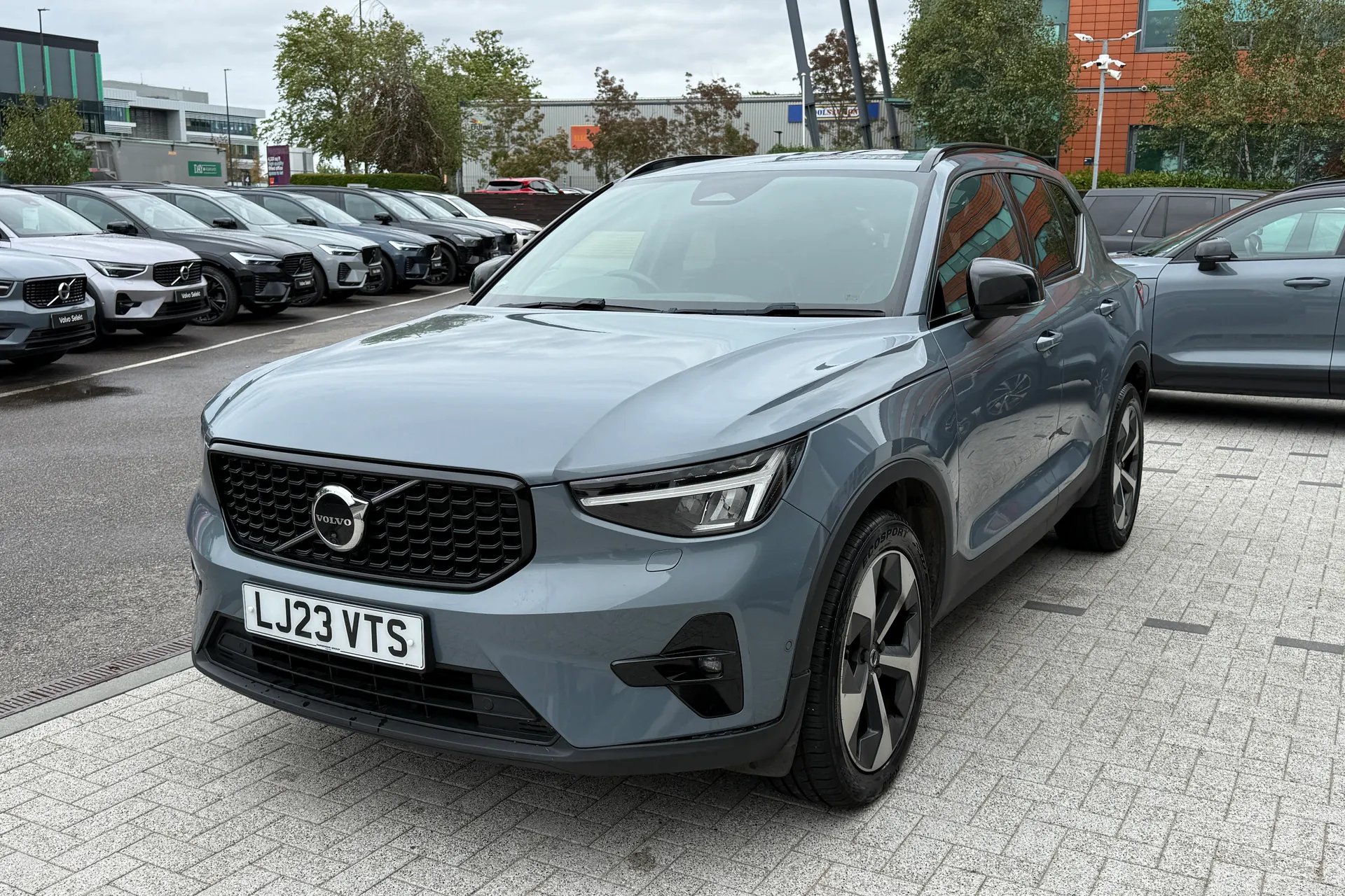 Volvo XC40 thumbnail image number 13
