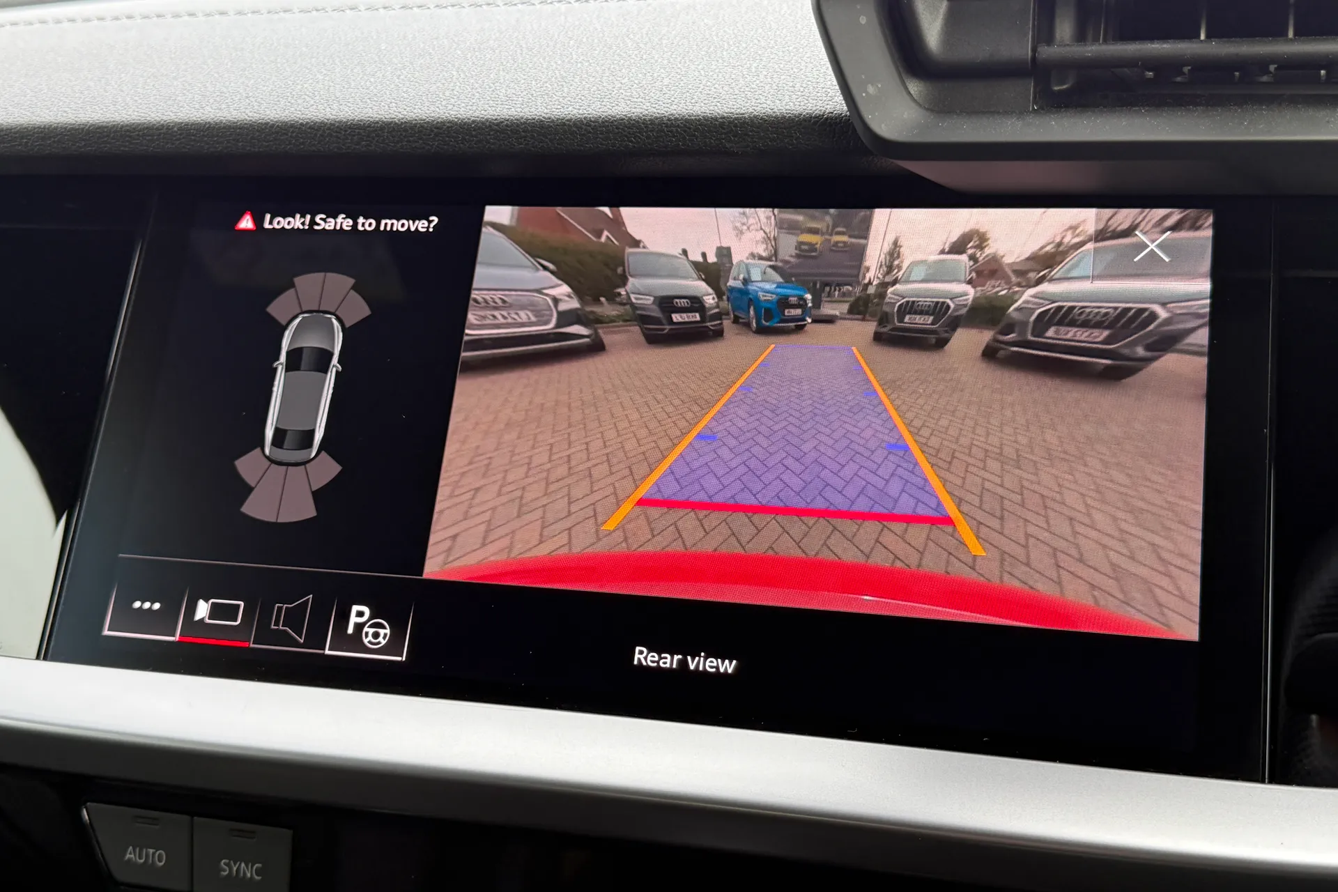 Audi A3 thumbnail image number 4