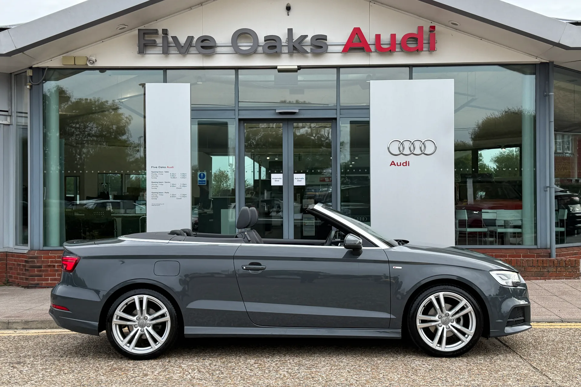 Audi A3 thumbnail image number 2