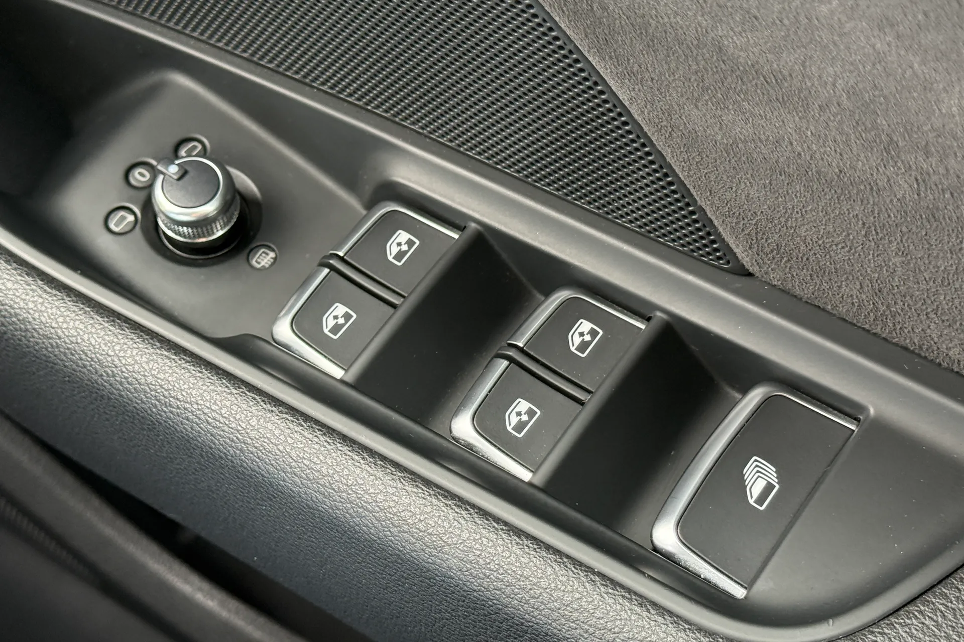 Audi A3 thumbnail image number 17