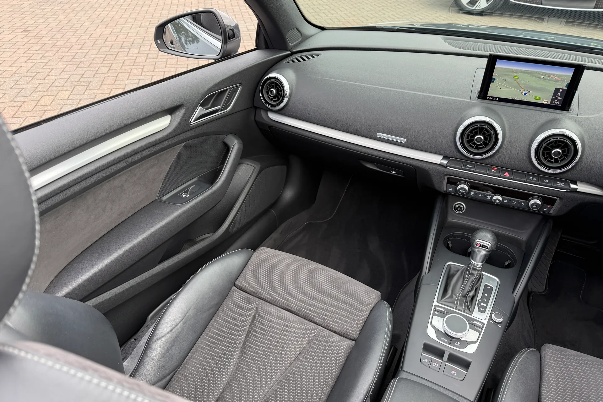 Audi A3 thumbnail image number 35