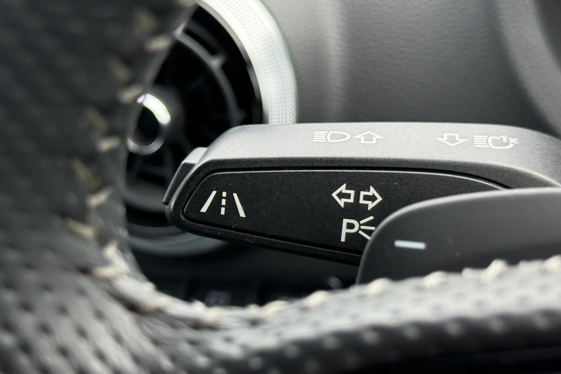 Audi A3 thumbnail image number 16