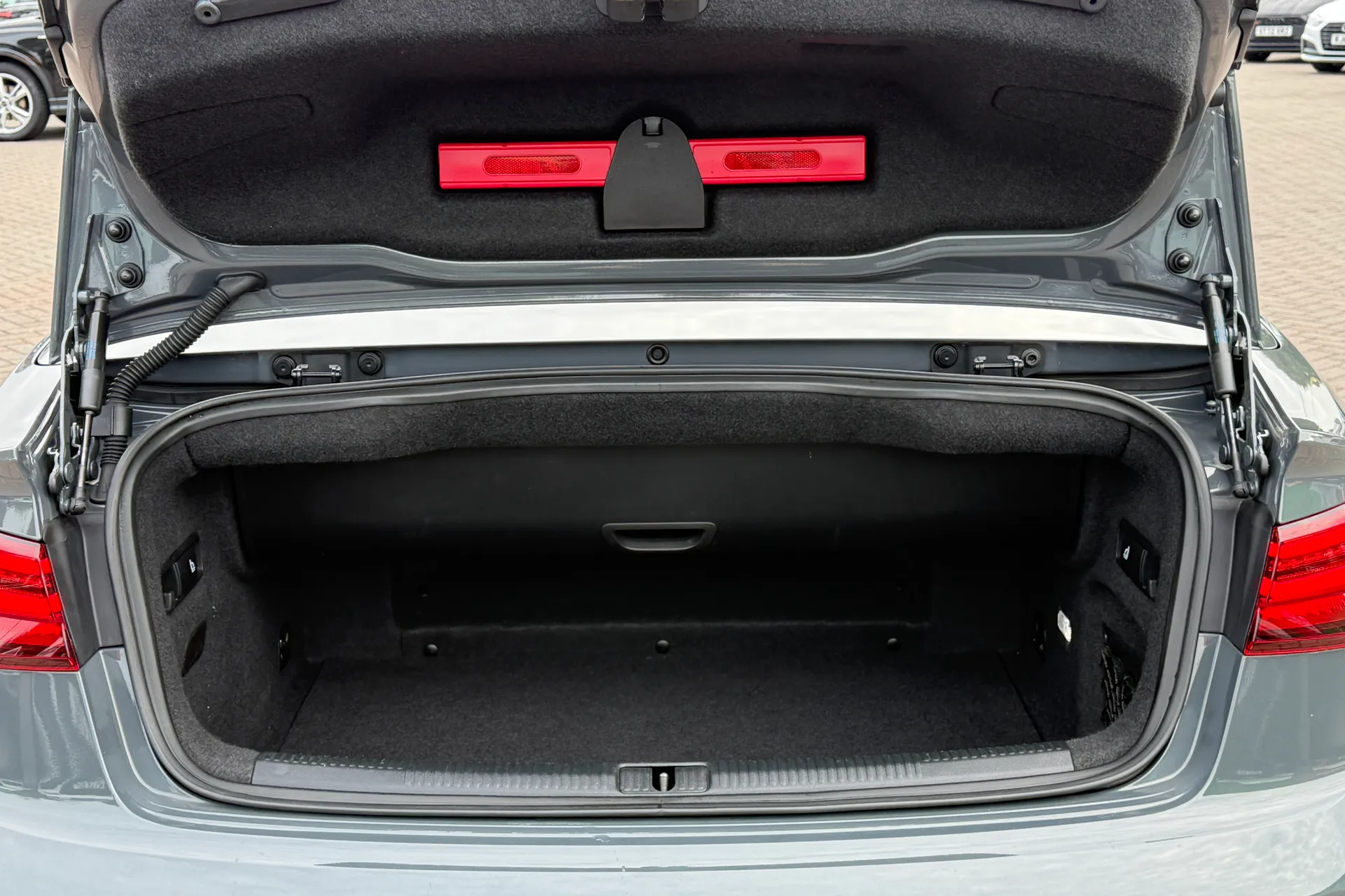 Audi A3 thumbnail image number 33