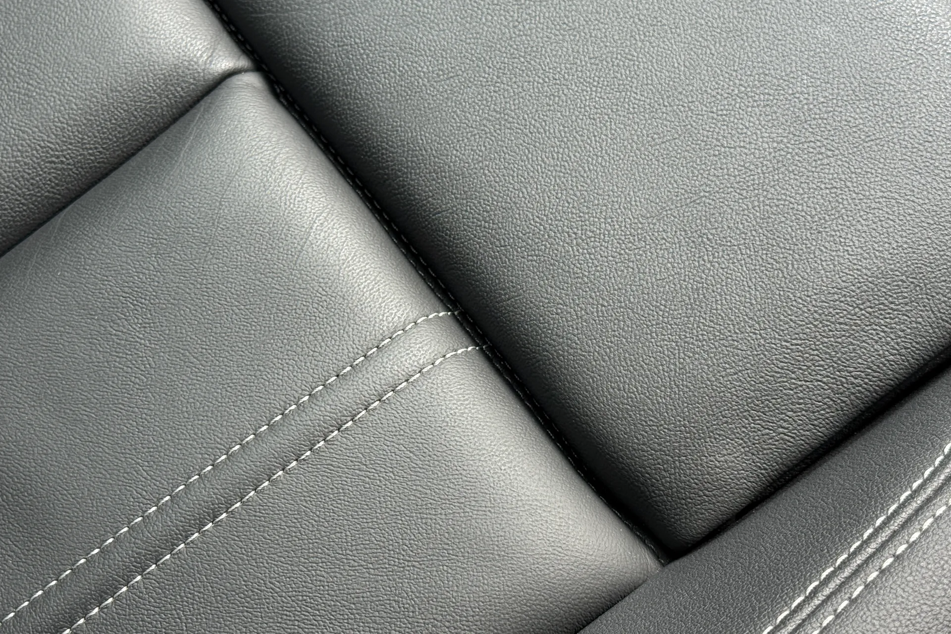 Audi A3 thumbnail image number 25