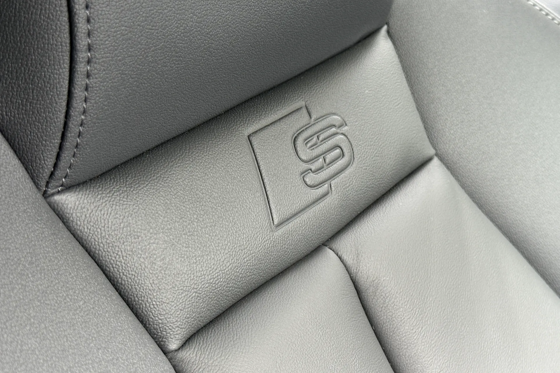 Audi A3 thumbnail image number 26