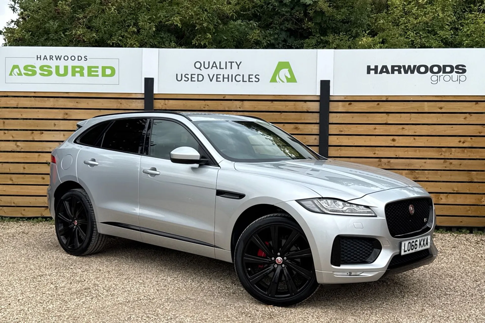 Jaguar F-Pace focused image
