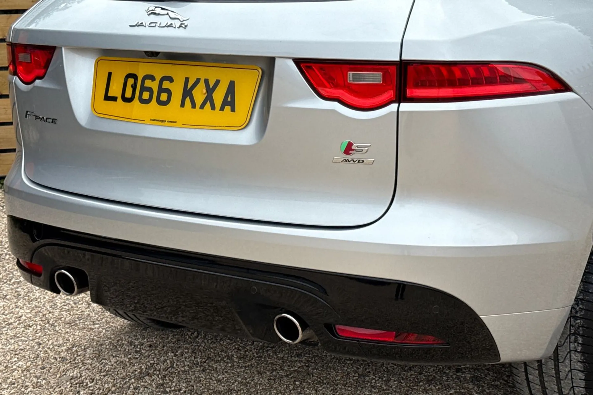 Jaguar F-Pace thumbnail image number 19