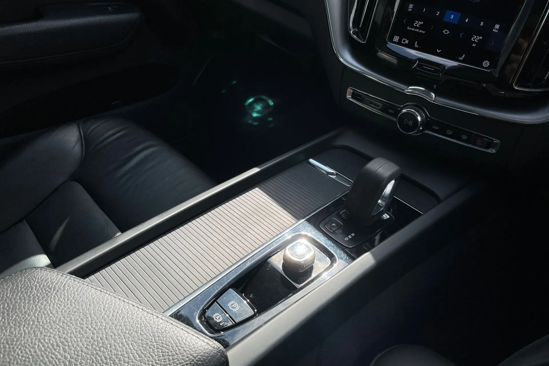 Volvo XC60 thumbnail image number 42