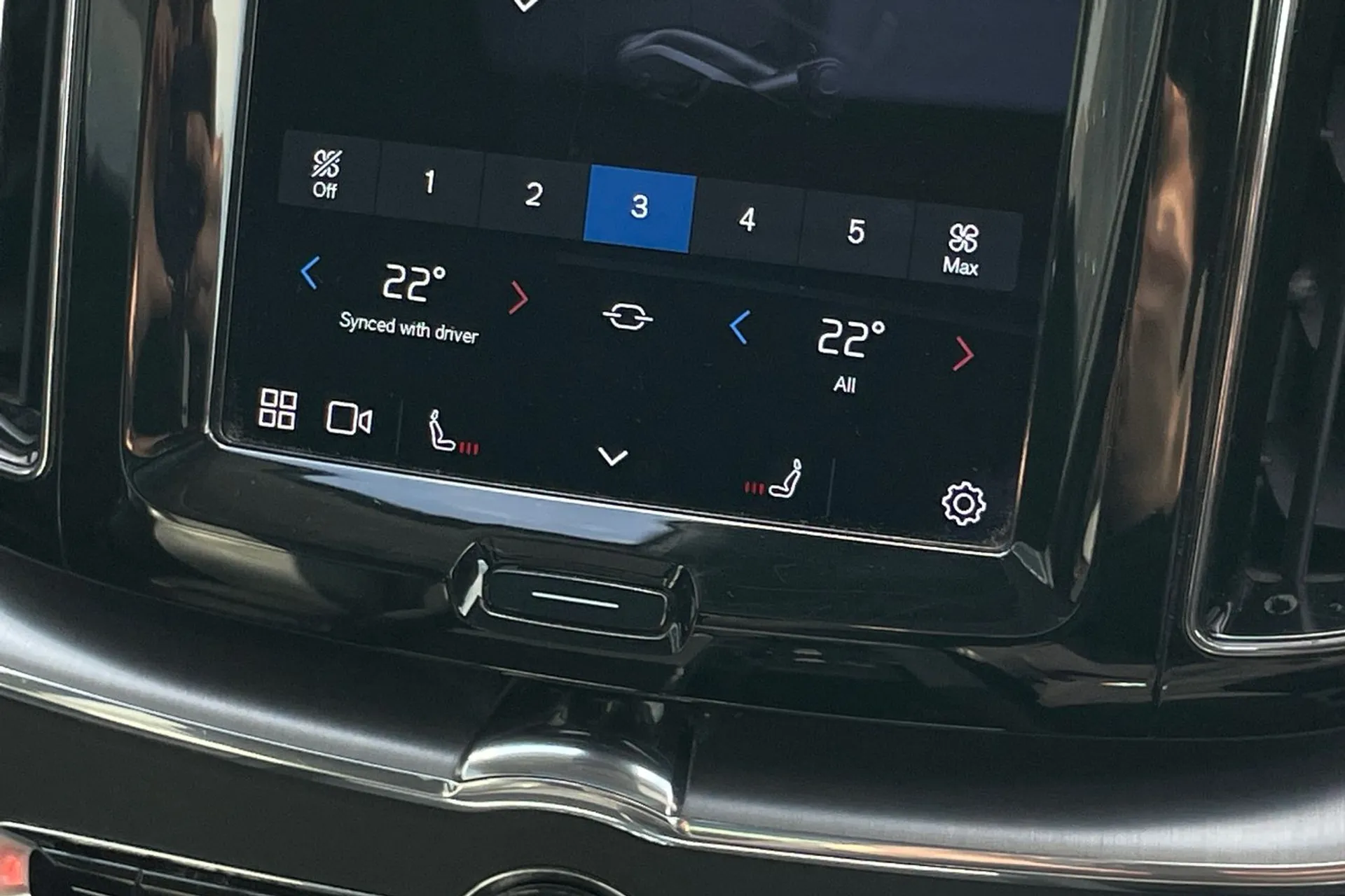 Volvo XC60 thumbnail image number 39
