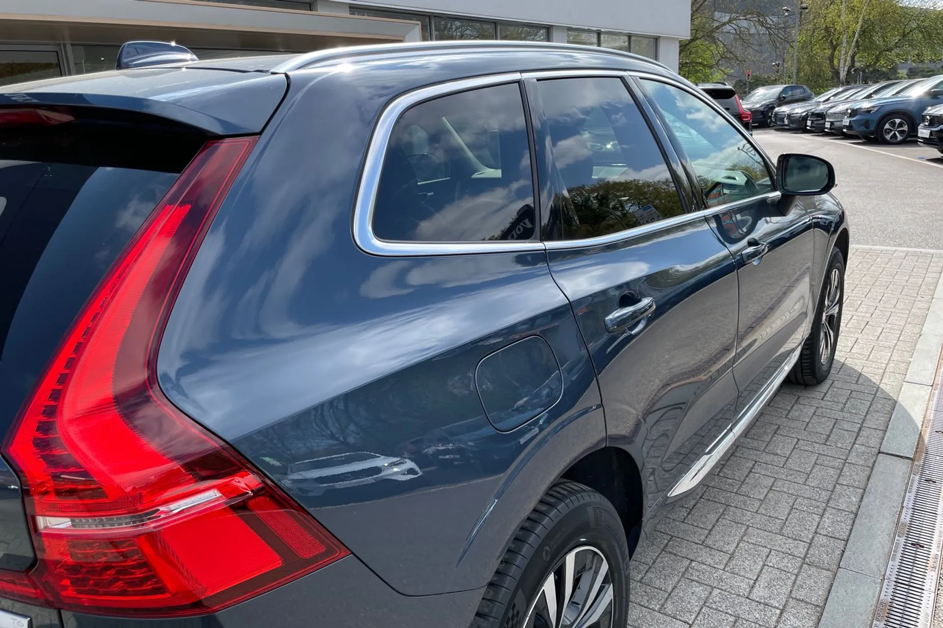 Volvo XC60 thumbnail image number 14