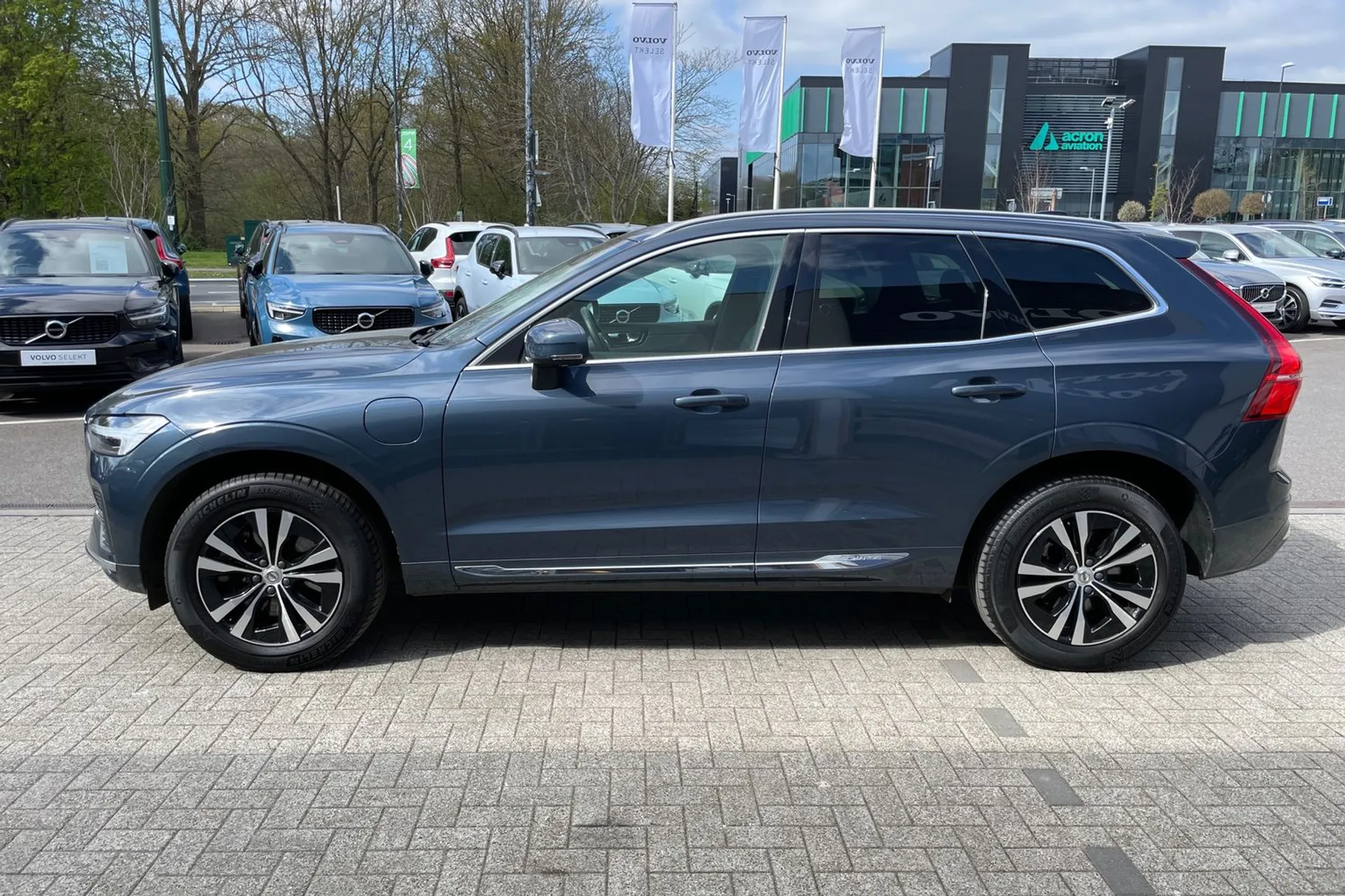 Volvo XC60 thumbnail image number 10