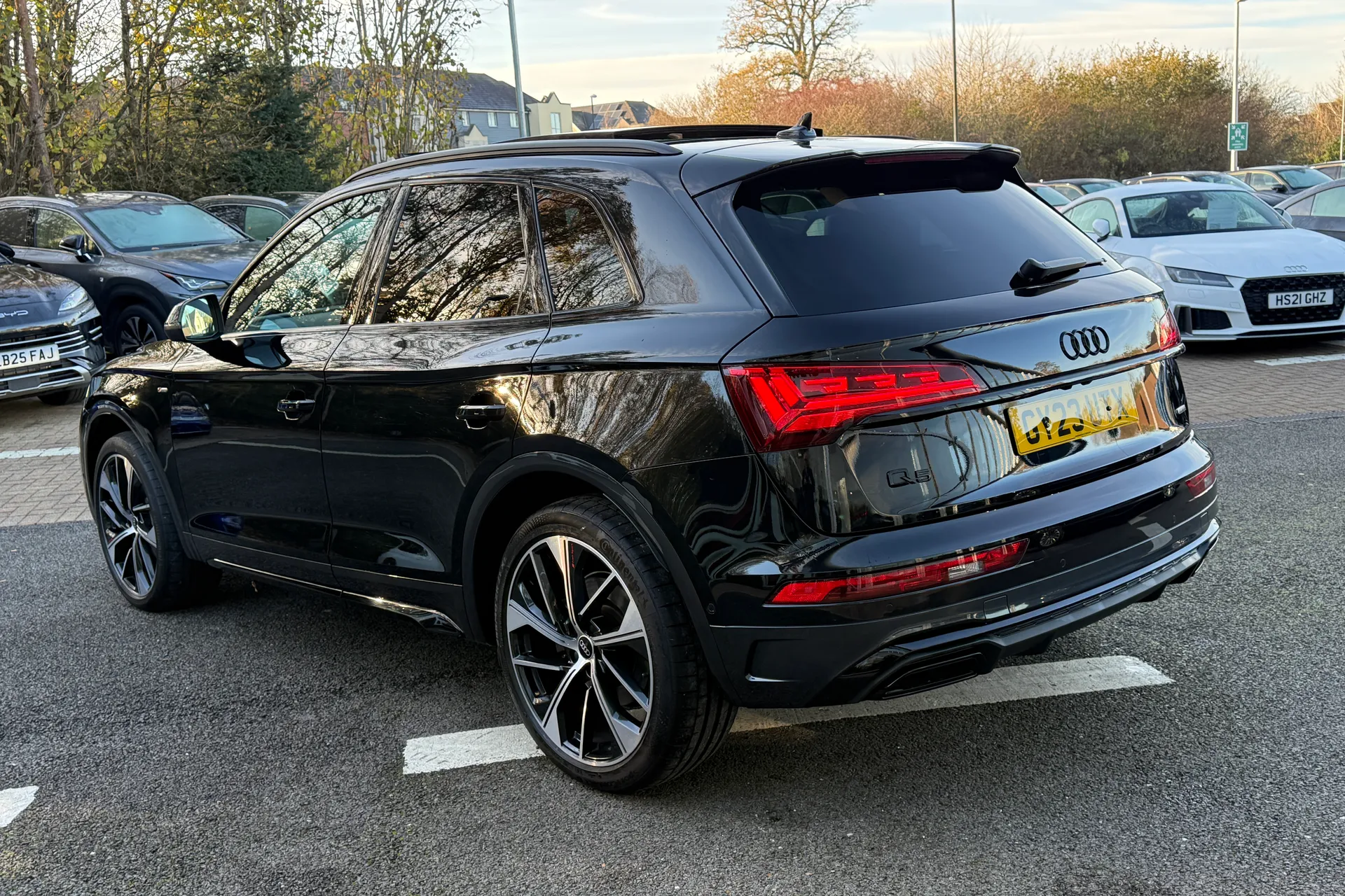 Audi Q5 thumbnail image number 11